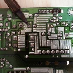 identify the correct pads to desolder